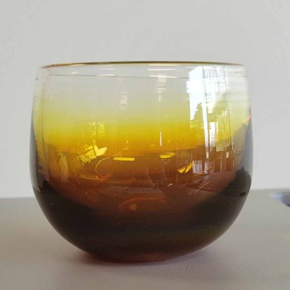 Glassybaby beautiful ombre amber cola brown handcrafted handblown drinking glass